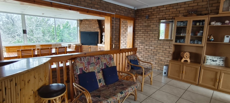 5 Bedroom Property for Sale in Pellissier Free State